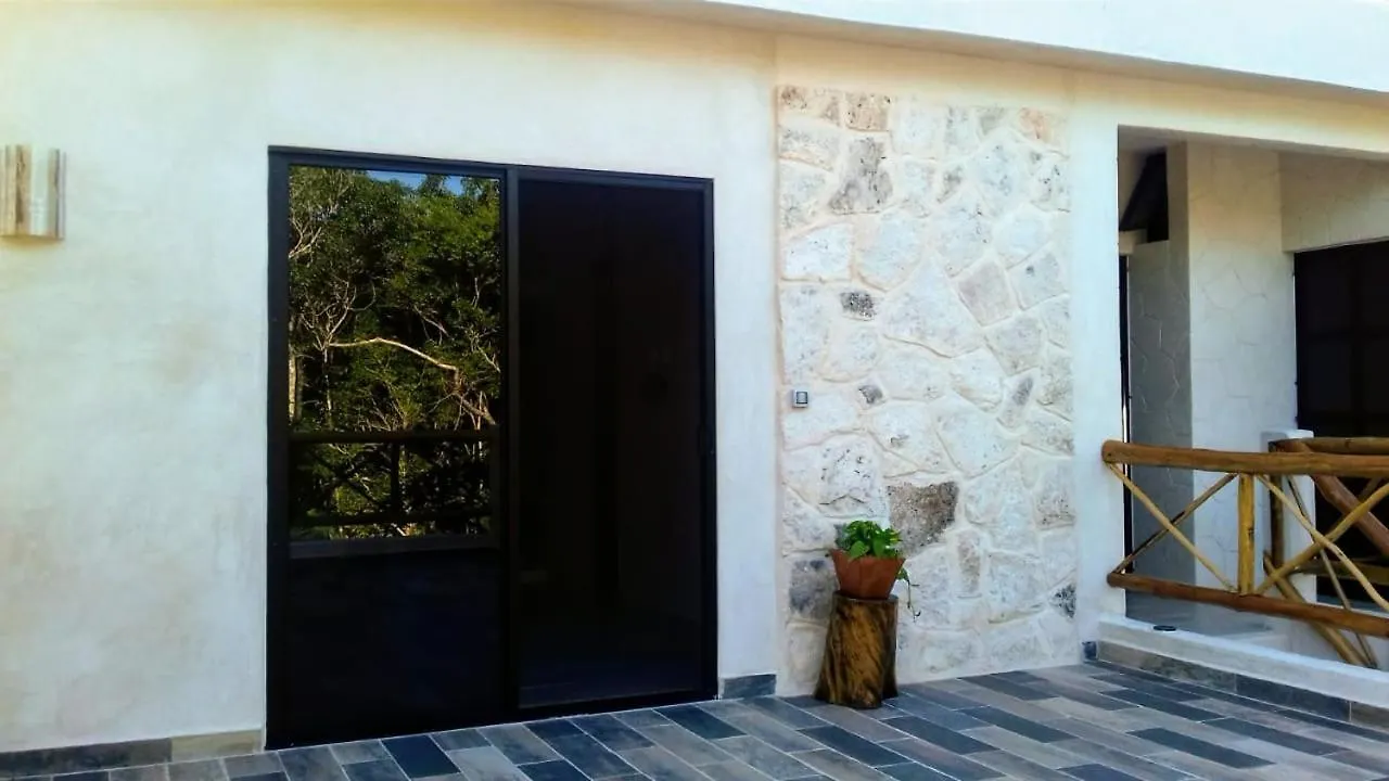 Bed & Breakfast Tooj Cheel Lodge Tulum