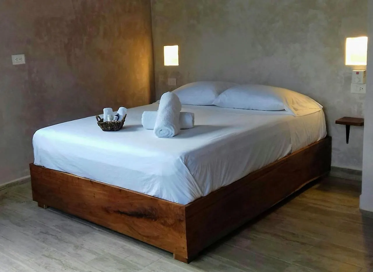 Tooj Cheel Lodge Tulum 3*,