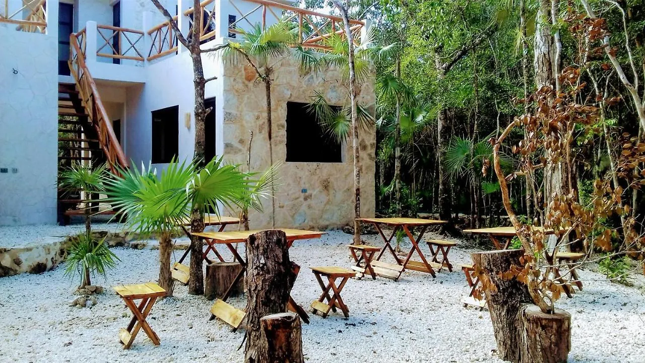 Bed & Breakfast Tooj Cheel Lodge Tulum