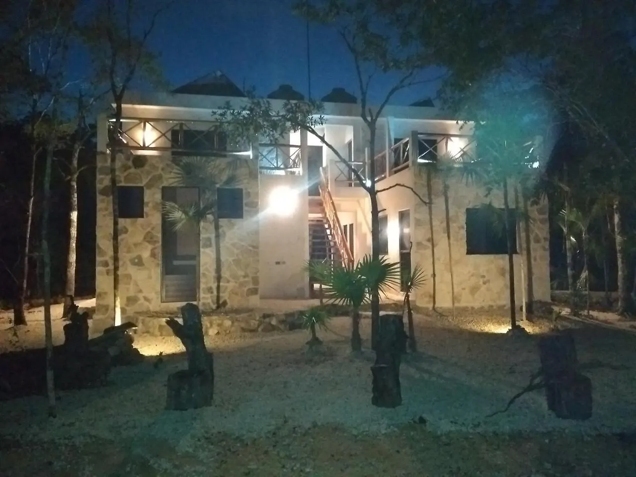 Tooj Cheel Lodge Tulum